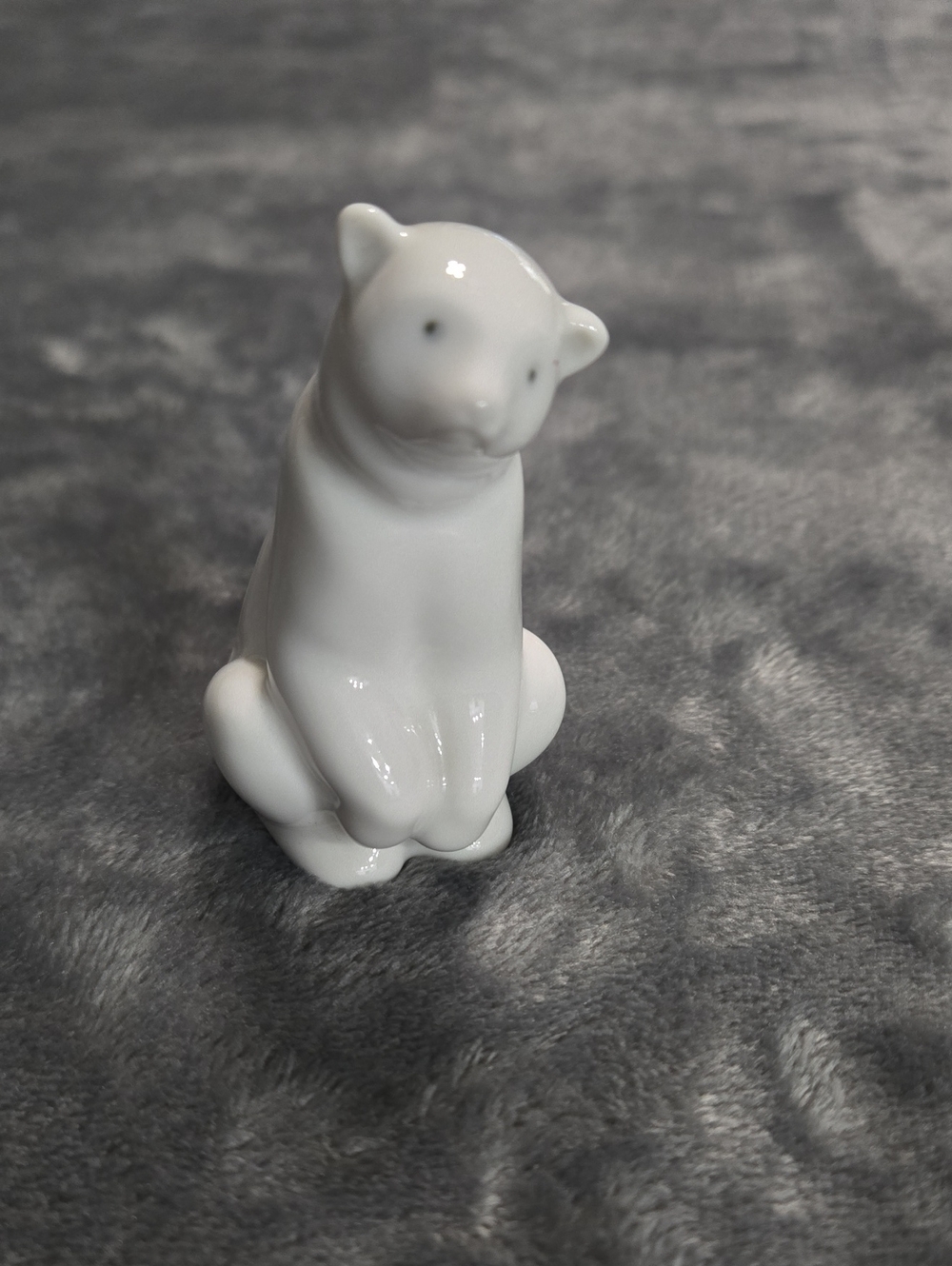 Vintage Noa by Lladro Polar Bear Cub Cuddly Bear Sitting